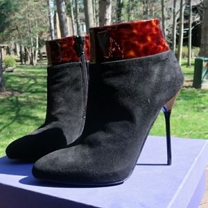 Stuart Weitzman Close Call 7.5